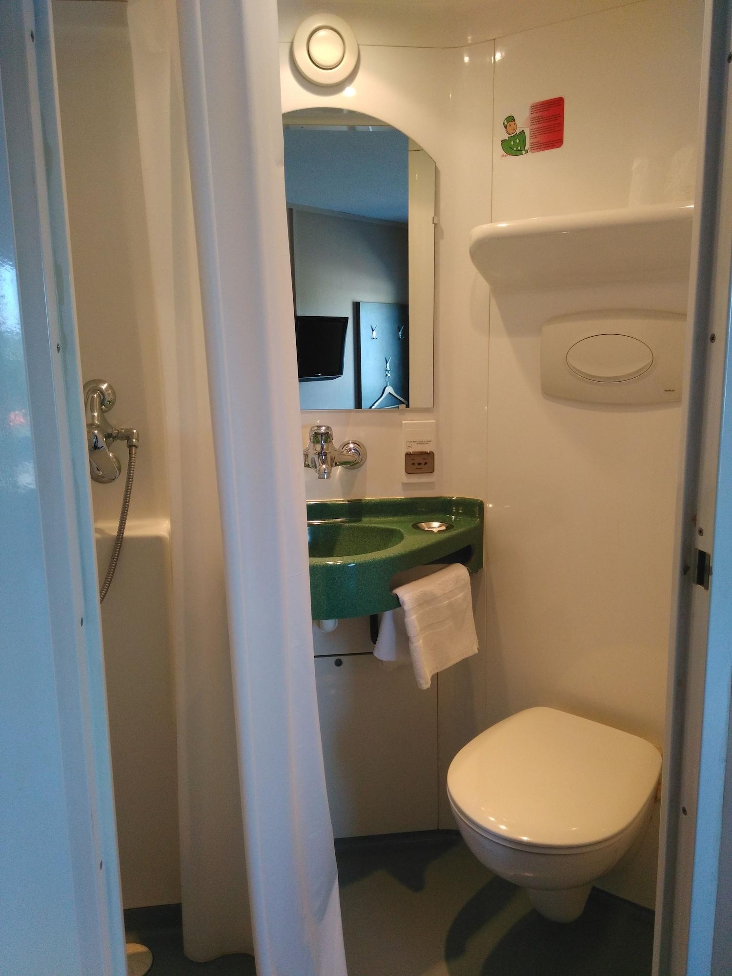 Fasthotel Le Mans Nord Fh Confort Сан-Сатурнин Екстериор снимка